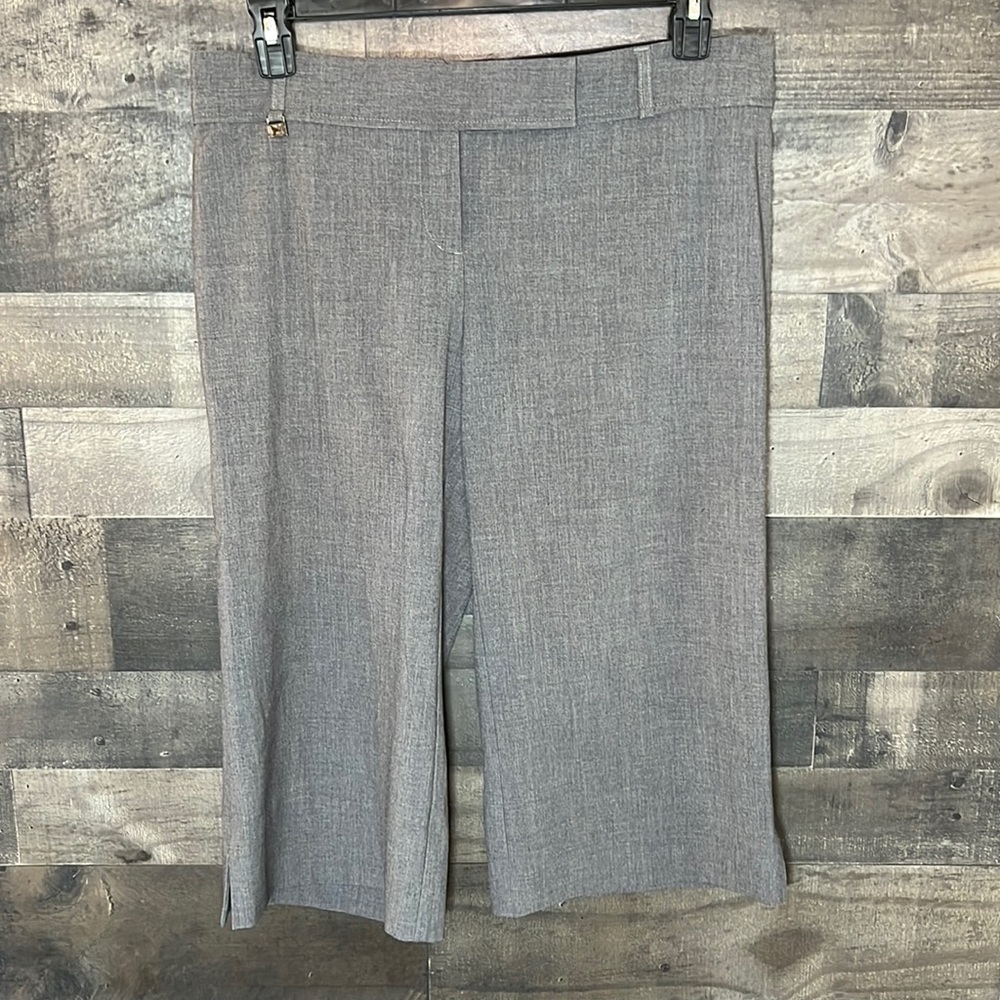 Nice Gray Cropped BCBGMaxAzria Pants